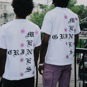 The « Grind » Tee by Menes
(White/Purple)
